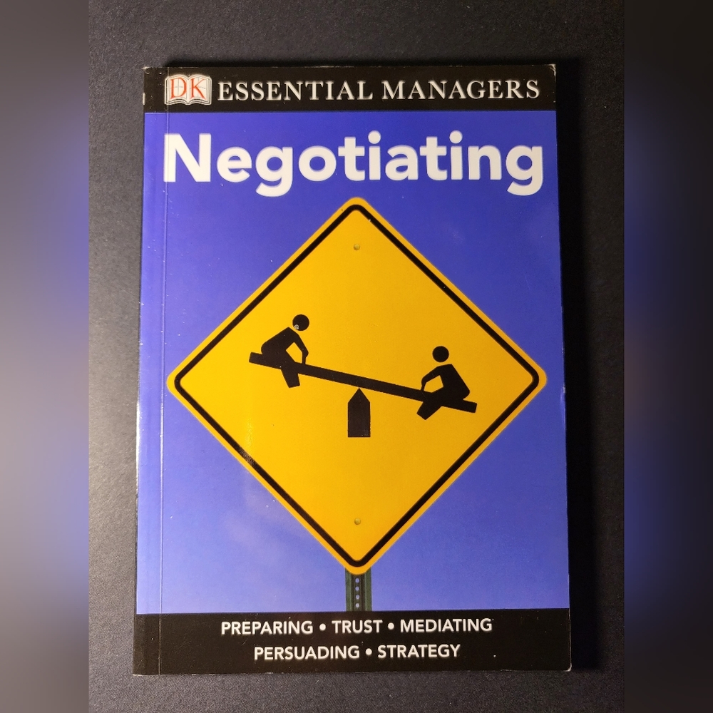 NEGOTIATING - Softcover book